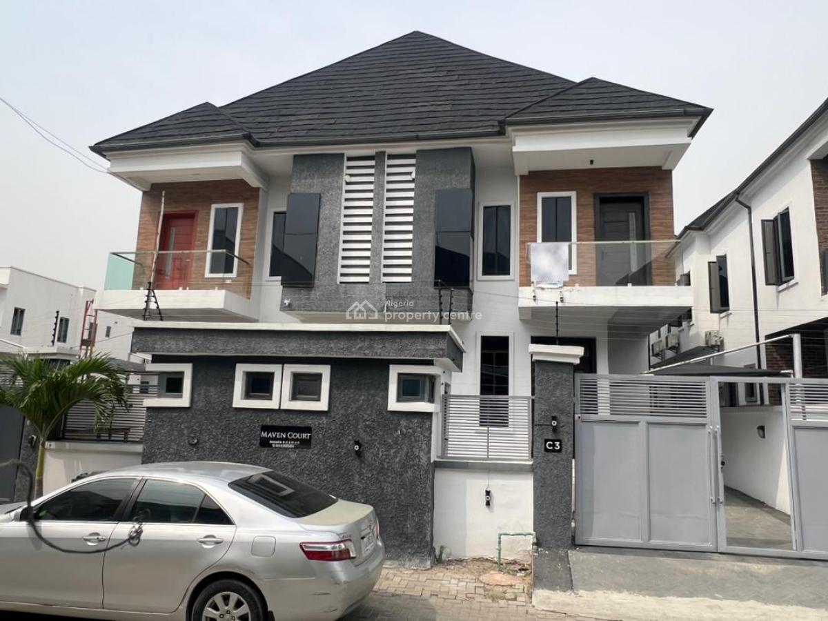 Luxury 3-Bedroom Flat in Lekki Phase 1